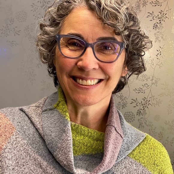 Meet your Posher, Teri - Picture 2 of 4